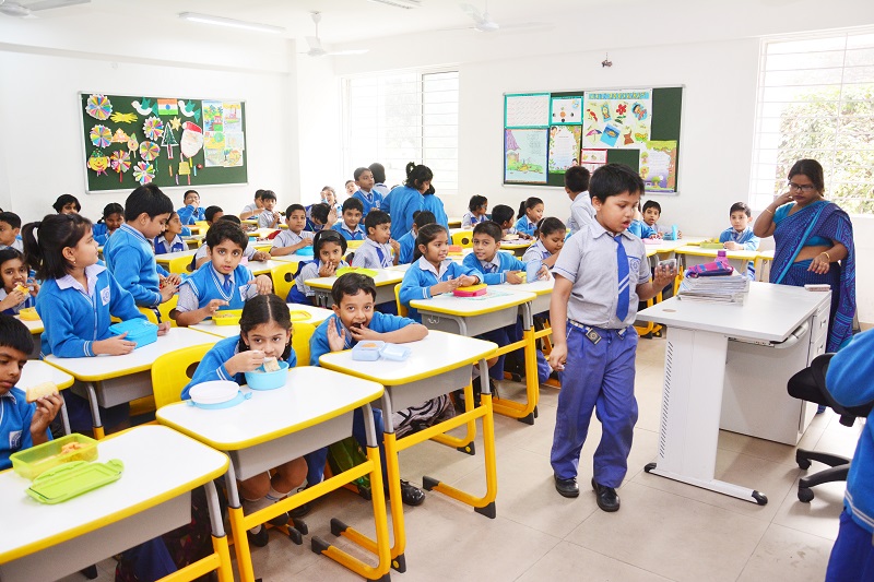school near tollygunge